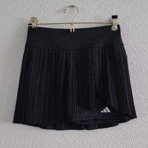 Girls Adidas Tennis Pickleball Skirt Skort Size XL 16 Accordian Pleats